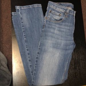 Wrangler Slim Straight Jeans